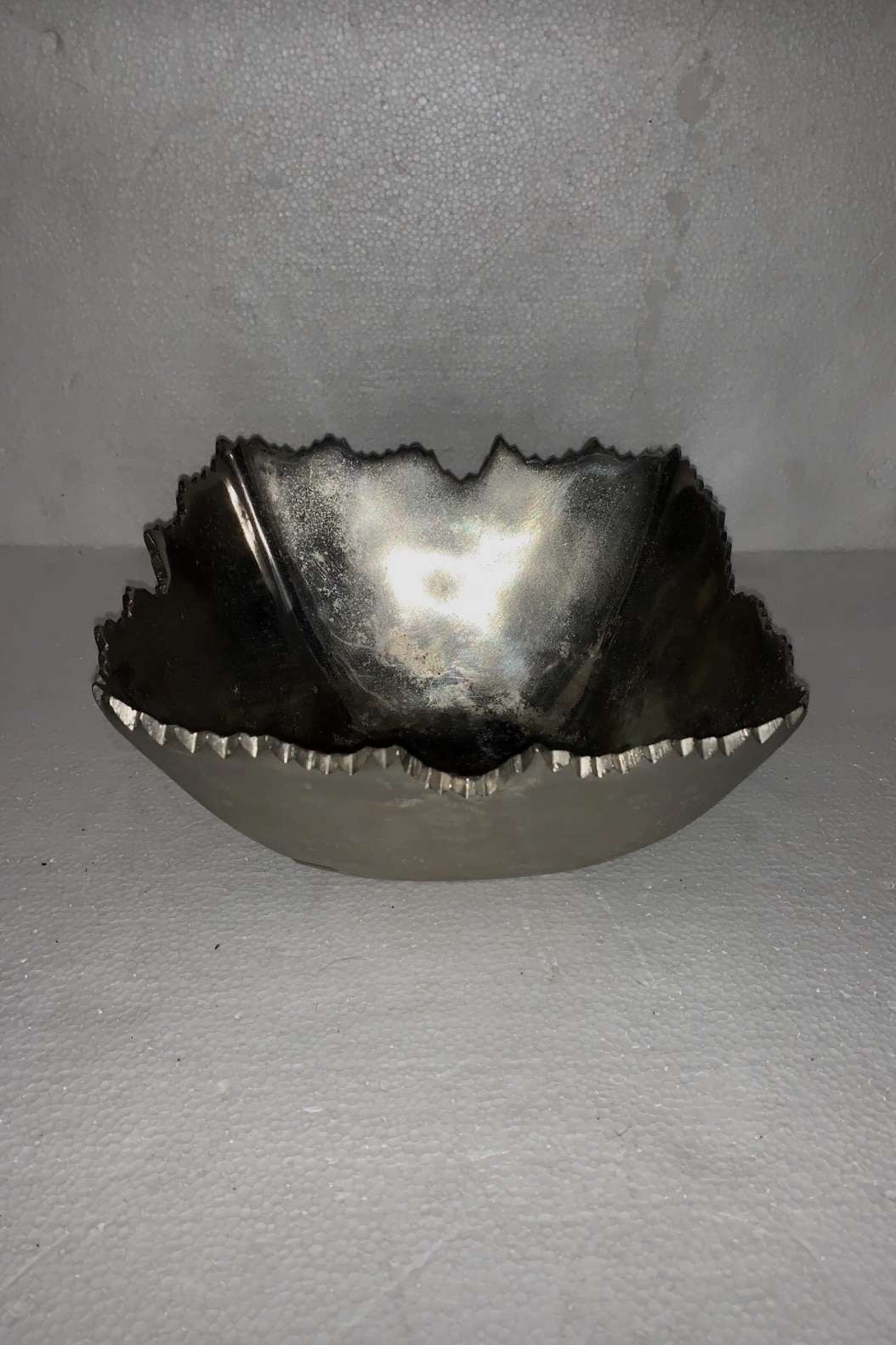 Spike Edge Decorative Bowl