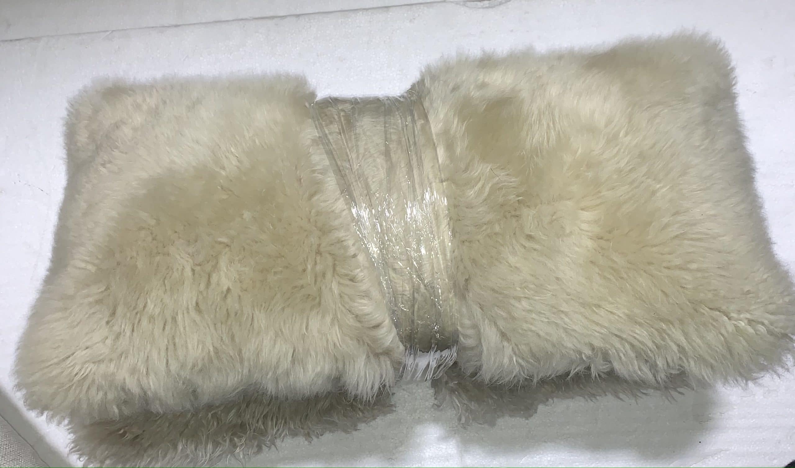 Lumbar Beige Furry 22 x 11