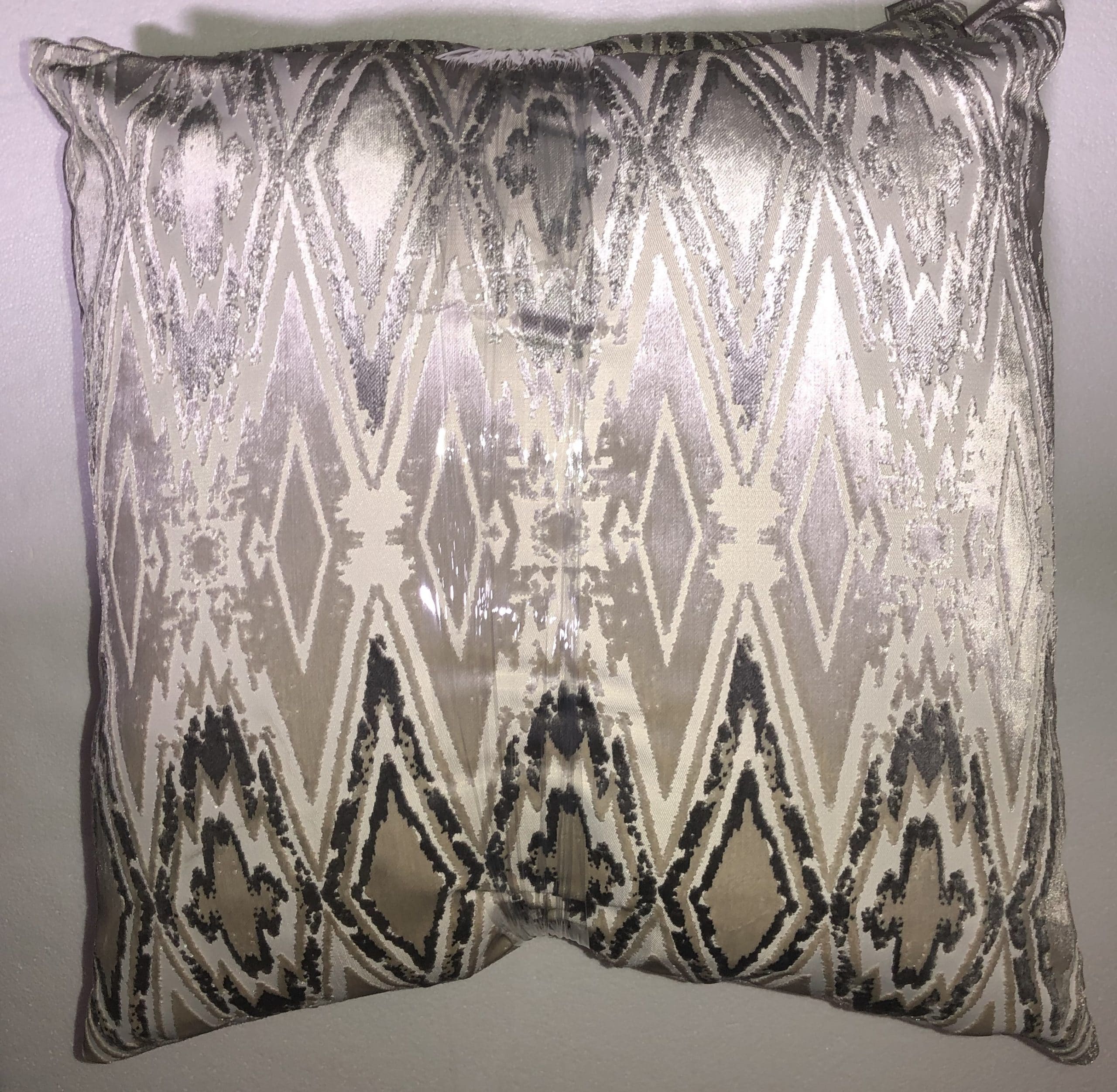 Grey Velvet w/ Metallic Diamonds Pattern 23 x 23