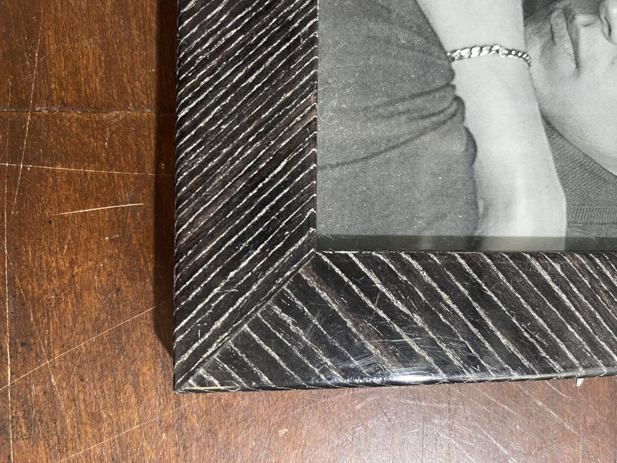 Black w/ Silver Stripes 4x6 - Image 2